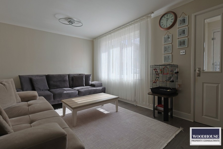 Images for Cassandra Gate, Cheshunt, Hertfordshire EAID:3131305421 BID:11055924