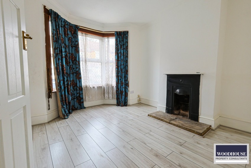 Images for King Edward Road, Waltham Cross, Hertfordshire EAID:3131305421 BID:11055924