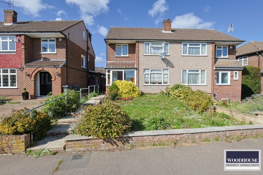 Images for Cheshunt, Waltham Cross, Hertfordshire EAID:3131305421 BID:11055924