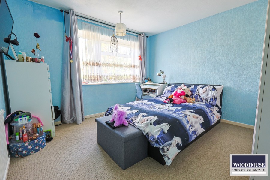 Images for Cheshunt, Waltham Cross, Hertfordshire EAID:3131305421 BID:11055924