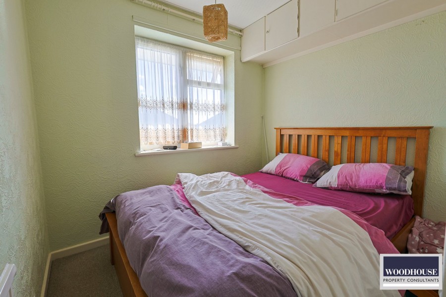Images for Cheshunt, Waltham Cross, Hertfordshire EAID:3131305421 BID:11055924