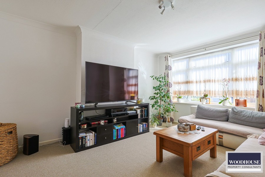 Images for Cheshunt, Waltham Cross, Hertfordshire EAID:3131305421 BID:11055924