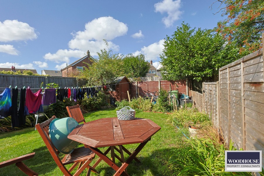 Images for Cheshunt, Waltham Cross, Hertfordshire EAID:3131305421 BID:11055924