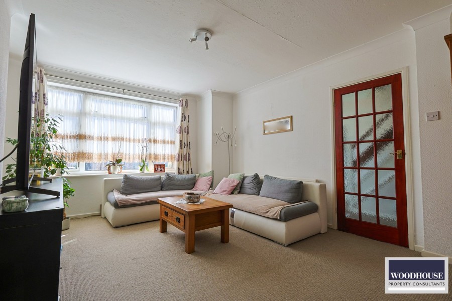 Images for Cheshunt, Waltham Cross, Hertfordshire EAID:3131305421 BID:11055924