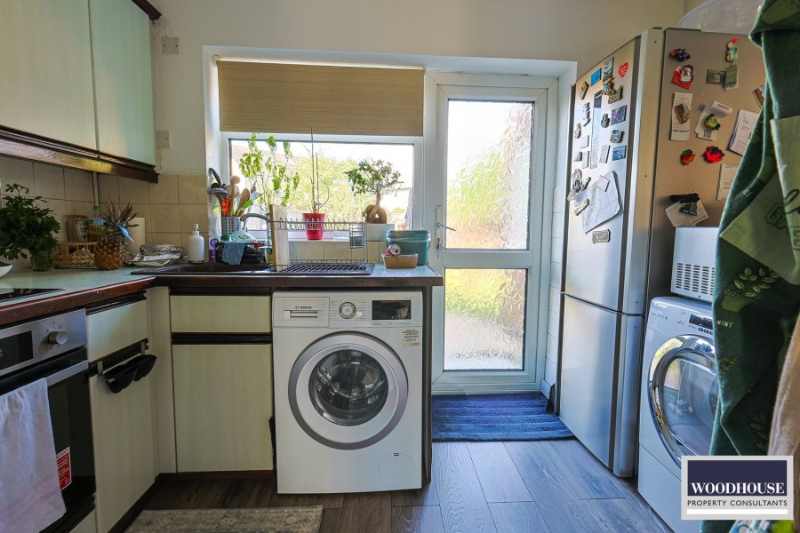Images for Cheshunt, Waltham Cross, Hertfordshire EAID:3131305421 BID:11055924