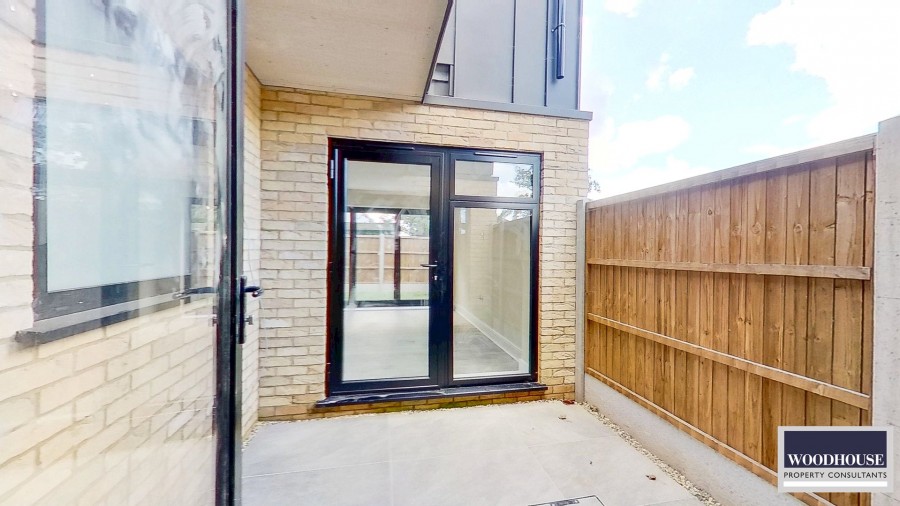 Images for Cheshunt, Hertfordshire EAID:3131305421 BID:11055924