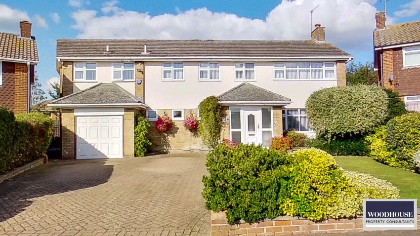 Images for Broadfields, Goffs Oak, Hertfordshire EAID:3131305421 BID:11055924