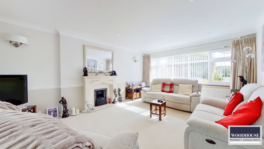 Images for Broadfields, Goffs Oak, Hertfordshire EAID:3131305421 BID:11055924