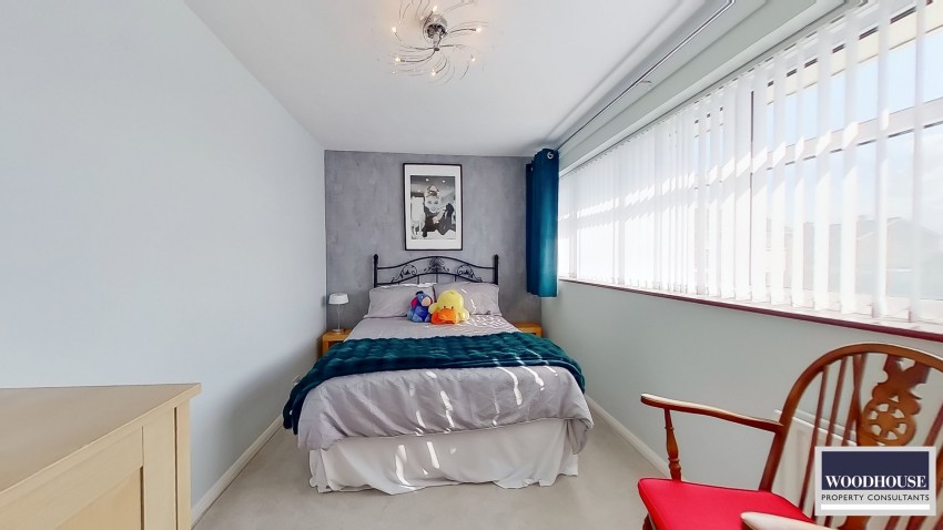 Images for Broadfields, Goffs Oak, Hertfordshire EAID:3131305421 BID:11055924