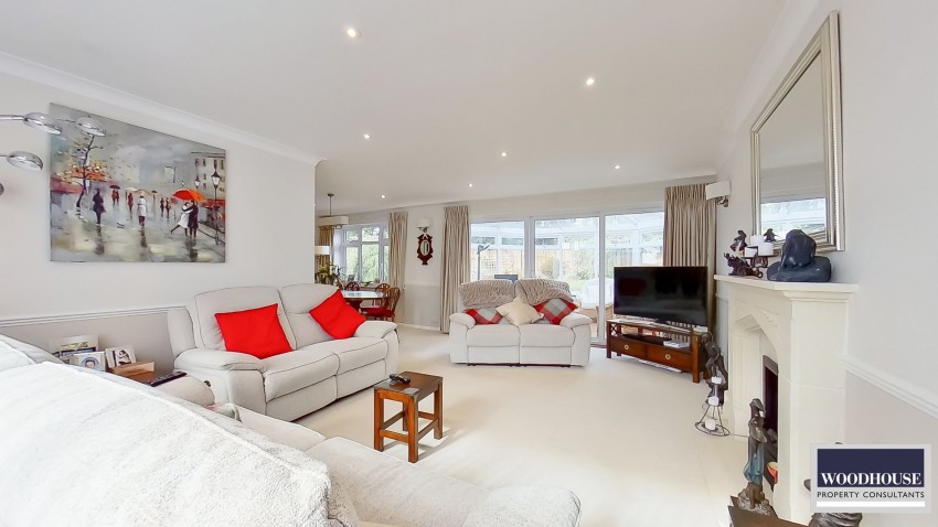 Images for Broadfields, Goffs Oak, Hertfordshire EAID:3131305421 BID:11055924