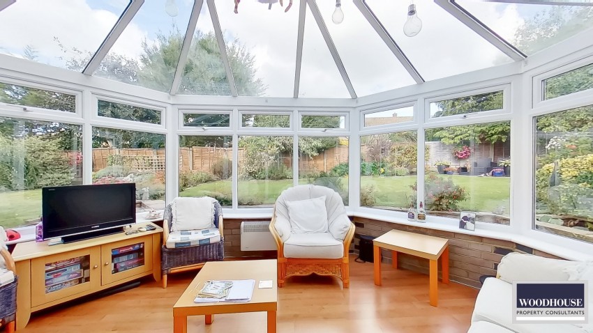 Images for Broadfields, Goffs Oak, Hertfordshire EAID:3131305421 BID:11055924