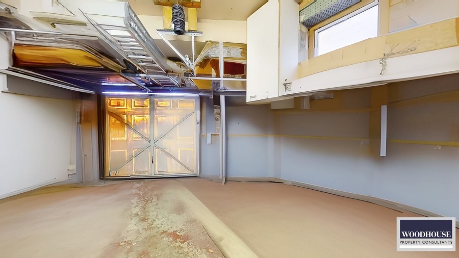 Images for Broadfields, Goffs Oak, Hertfordshire EAID:3131305421 BID:11055924