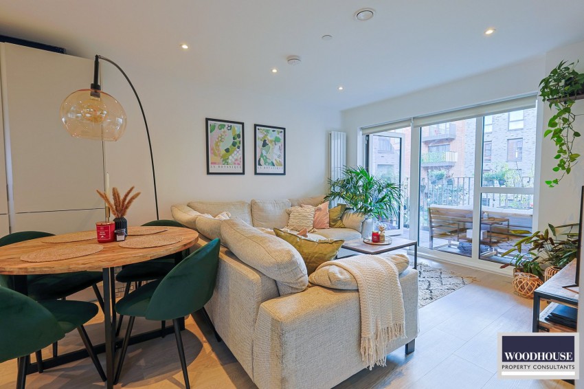 Images for Lea Valley View North, Cheshunt, Hertfordshire EAID:3131305421 BID:11055924