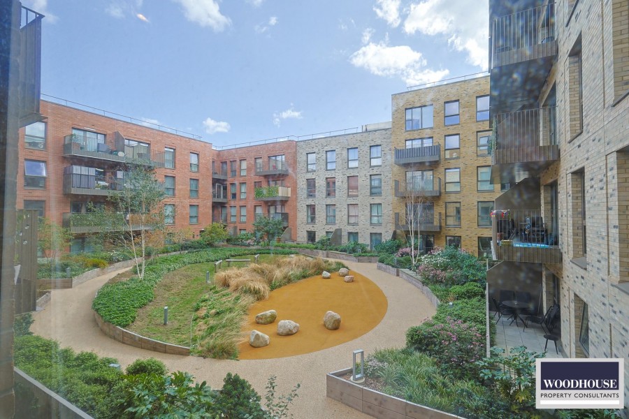 Images for Lea Valley View North, Cheshunt, Hertfordshire EAID:3131305421 BID:11055924