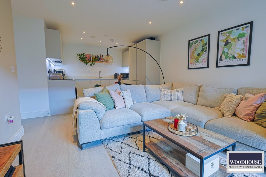 Images for Lea Valley View North, Cheshunt, Hertfordshire EAID:3131305421 BID:11055924