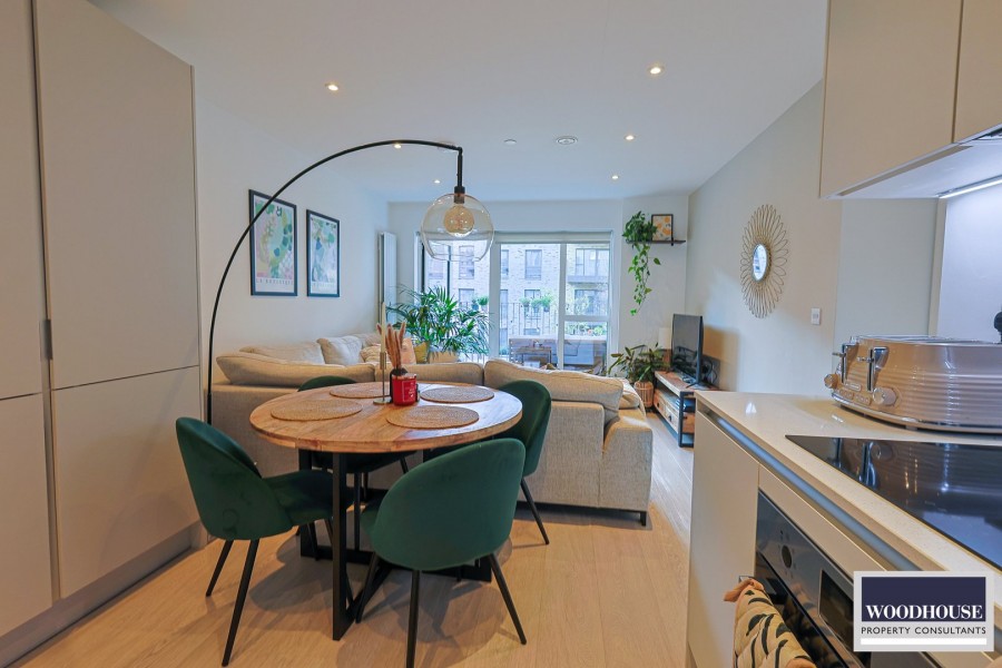 Images for Lea Valley View North, Cheshunt, Hertfordshire EAID:3131305421 BID:11055924