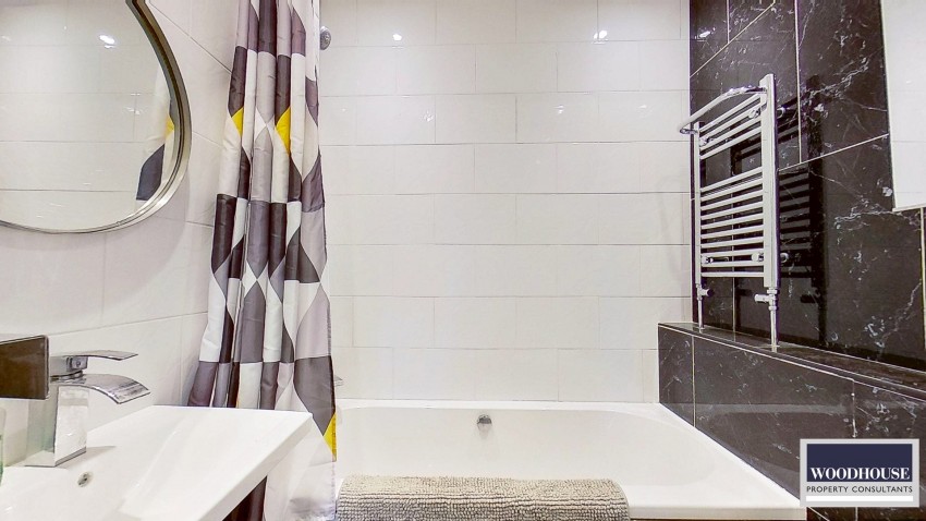 Images for Lodge Crescent, Waltham Cross, Hertfordshire EAID:3131305421 BID:11055924