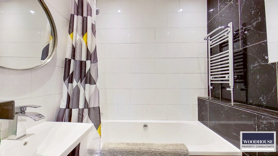 Images for Lodge Crescent, Waltham Cross, Hertfordshire EAID:3131305421 BID:11055924