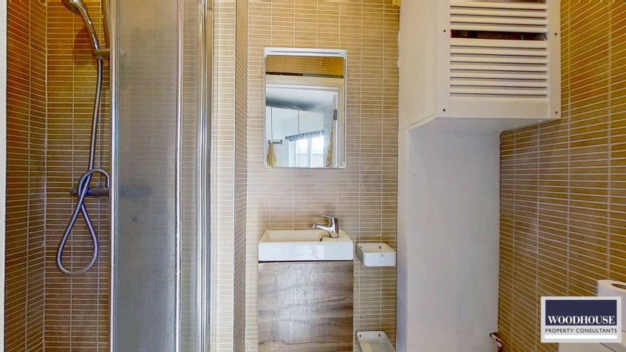 Images for Lodge Crescent, Waltham Cross, Hertfordshire EAID:3131305421 BID:11055924