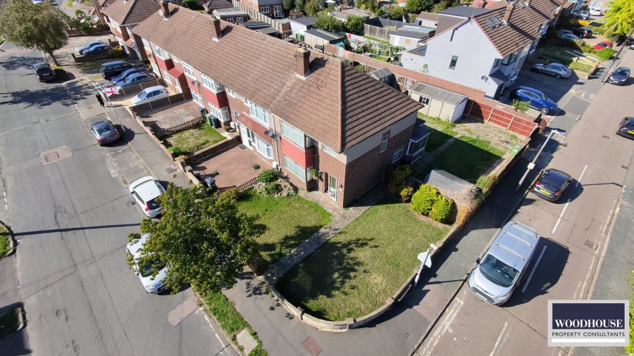 Images for Roundmoor Drive, Cheshunt, Hertfordshire EAID:3131305421 BID:11055924
