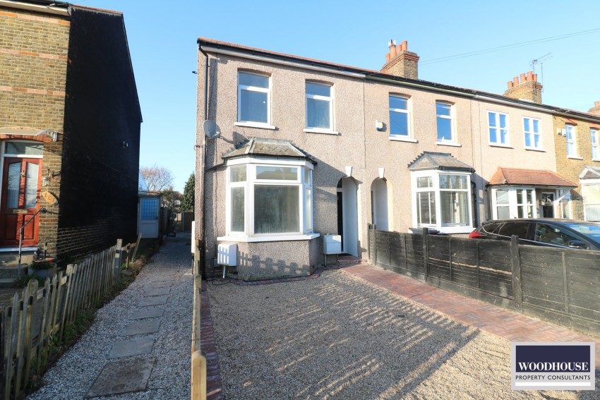 Images for Trinity Lane, Waltham Cross, Hertfordshire EAID:3131305421 BID:11055924