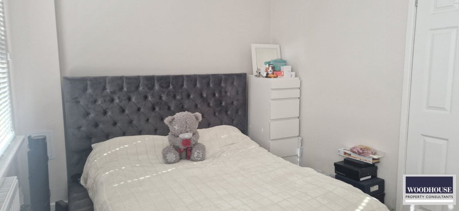 Images for Trinity Lane, Waltham Cross, Hertfordshire EAID:3131305421 BID:11055924
