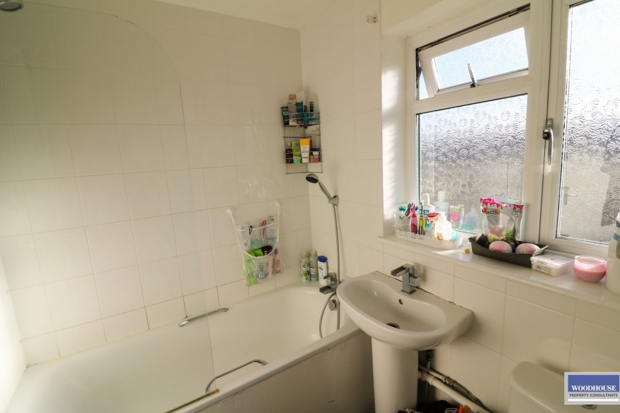 Images for Moreton Close, Cheshunt, Hertfordshire EAID:3131305421 BID:11055924