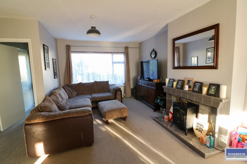 Images for Moreton Close, Cheshunt, Hertfordshire EAID:3131305421 BID:11055924