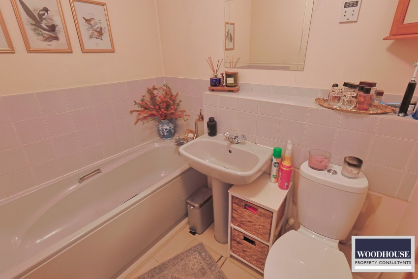 Images for Windmill Lane, Cheshunt, Hertfordshire EAID:3131305421 BID:11055924