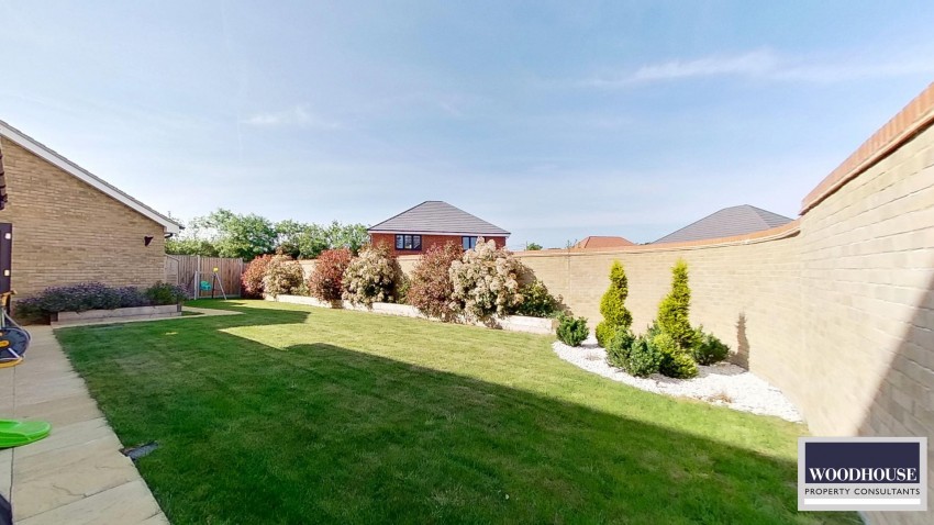 Images for Godfrey Crescent, Goffs Oak, Hertfordshire EAID:3131305421 BID:11055924