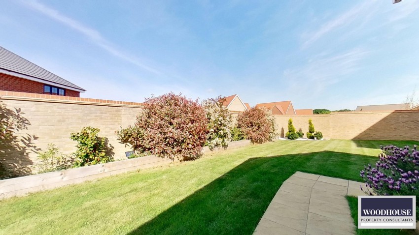 Images for Godfrey Crescent, Goffs Oak, Hertfordshire EAID:3131305421 BID:11055924