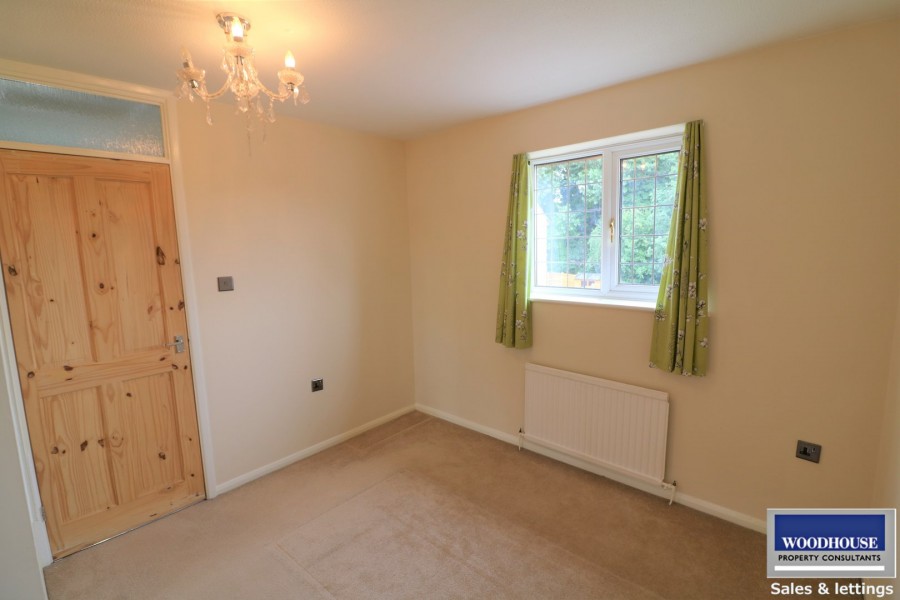 Images for Cheshunt, Waltham Cross, Hertfordshire EAID:3131305421 BID:11055924