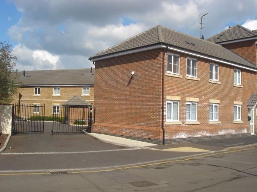 Images for Glebe Court  Clarendon Road, Cheshunt, Hertfordshire EAID:3131305421 BID:11055924