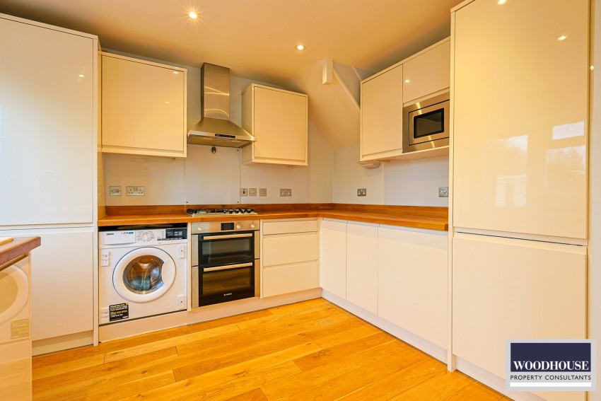 Images for Cadmore Lane, Cheshunt, Hertfordshire EAID:3131305421 BID:11055924