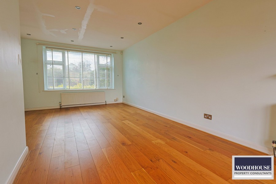 Images for Cadmore Lane, Cheshunt, Hertfordshire EAID:3131305421 BID:11055924