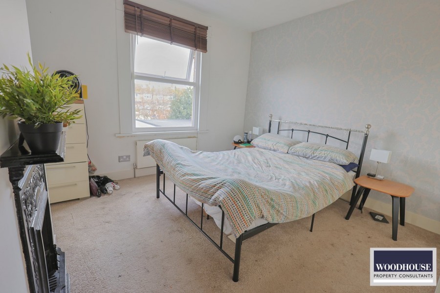 Images for Cadmore Lane, Cheshunt, Hertfordshire EAID:3131305421 BID:11055924