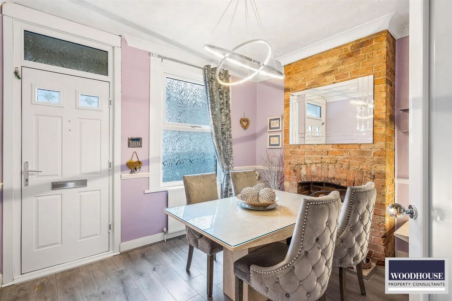 Images for Cadmore Lane, Cheshunt, Hertfordshire EAID:3131305421 BID:11055924