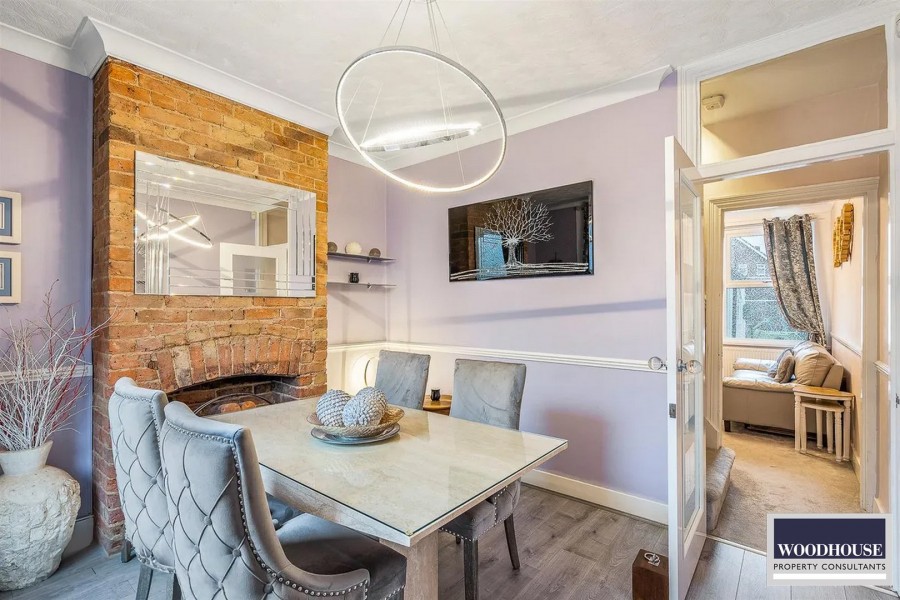 Images for Cadmore Lane, Cheshunt, Hertfordshire EAID:3131305421 BID:11055924