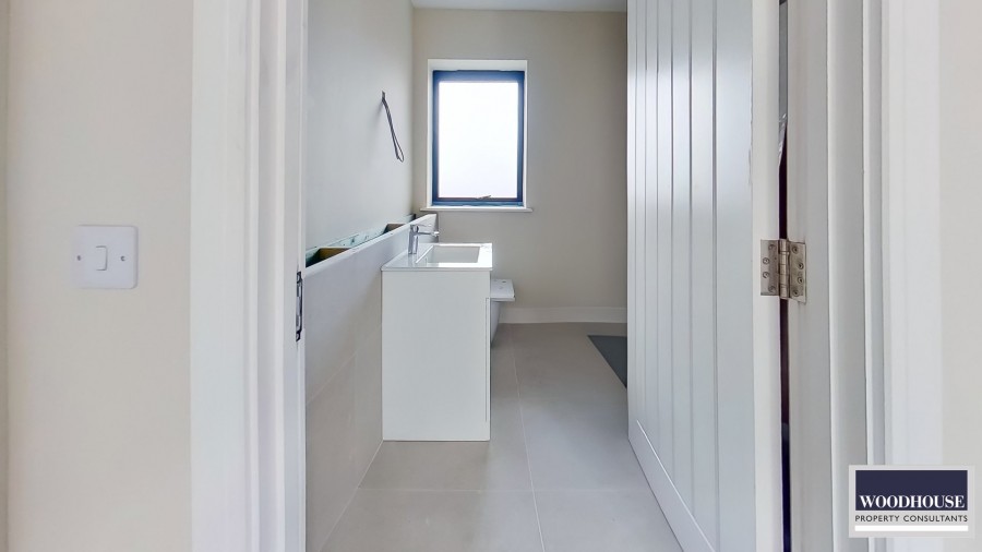 Images for Cheshunt, Hertfordshire EAID:3131305421 BID:11055924