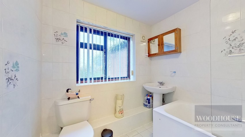 Images for Cheshunt, Waltham Cross, Hertfordshire EAID:3131305421 BID:11055924