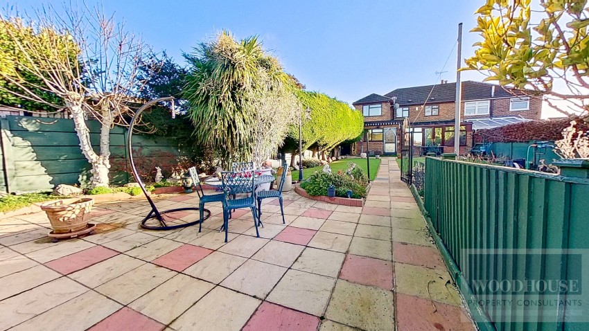 Images for Cheshunt, Waltham Cross, Hertfordshire EAID:3131305421 BID:11055924