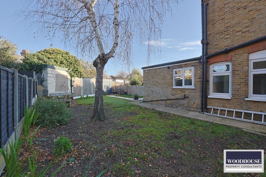 Images for Turners Hill, Cheshunt, Hertfordshire EAID:3131305421 BID:11055924