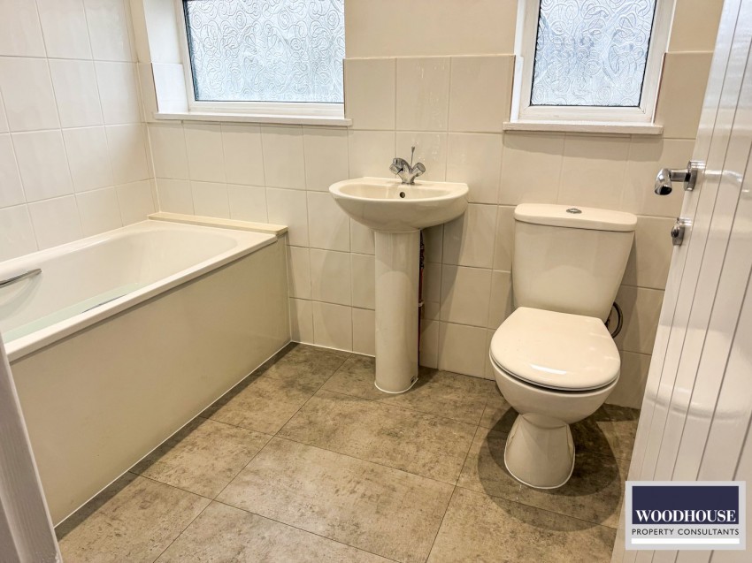 Images for Charnwood Road, Enfield, Greater London EAID:3131305421 BID:11055924
