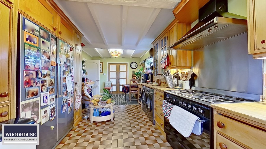 Images for Ashdown Crescent, Cheshunt, Hertfordshire EAID:3131305421 BID:11055924