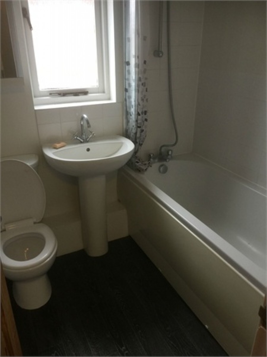 Images for Magpie Close, Enfield, Greater London EAID:3131305421 BID:11055924