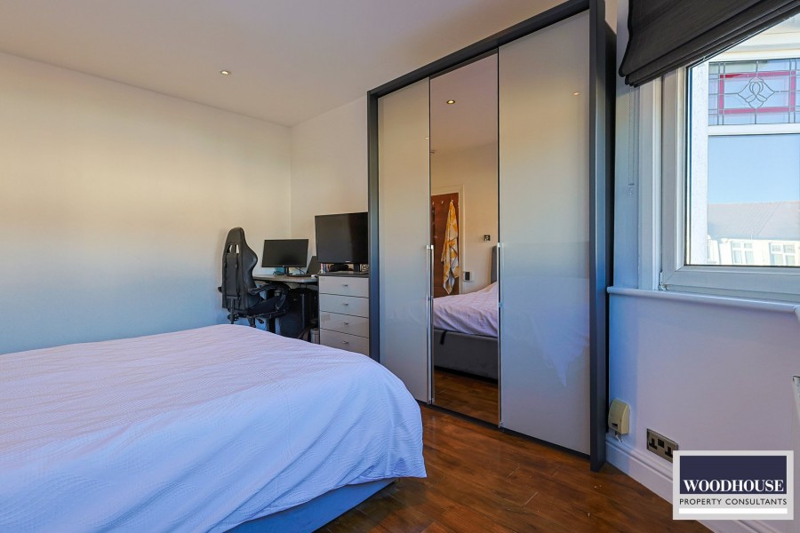 Images for Dorchester Avenue, London EAID:3131305421 BID:11055924