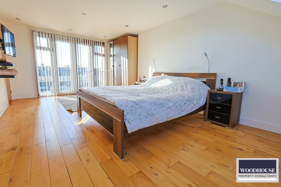 Images for Dorchester Avenue, London EAID:3131305421 BID:11055924