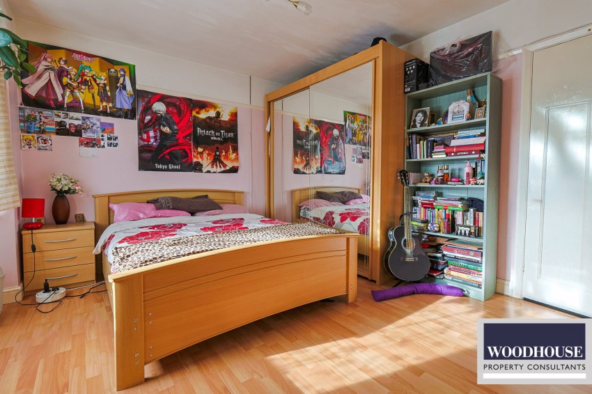 Images for Lodge Crescent, Waltham Cross, Hertfordshire EAID:3131305421 BID:11055924