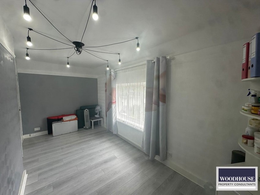 Images for Eastern Avenue, Waltham Cross, Hertfordshire EAID:3131305421 BID:11055924