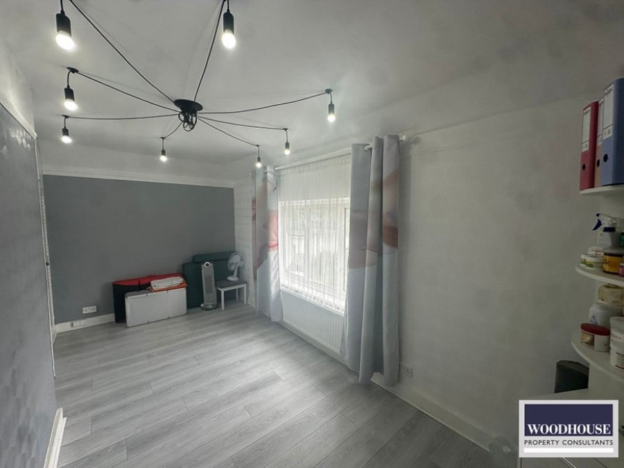 Images for Eastern Avenue, Waltham Cross, Hertfordshire EAID:3131305421 BID:11055924